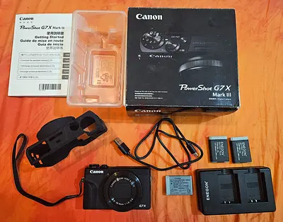 Canon PowerShot G7 X Mark III with Extras - Box, Dual Batteries, Charger, Case