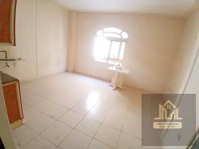 Ready to move apartment available prime location near safari Mall