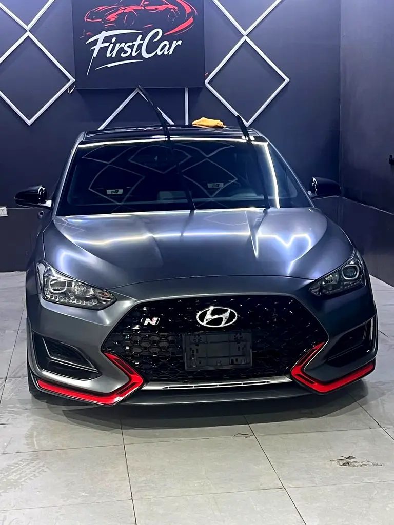 Hyundai Veloster 2023 — photo 1 of 13