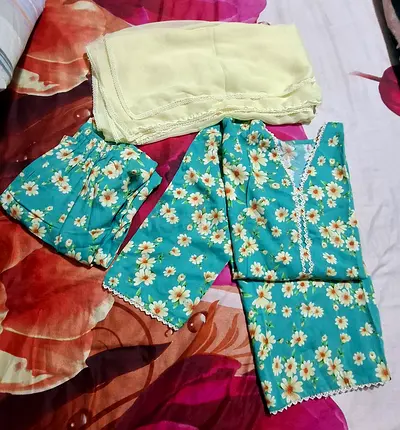 3 pc soft pakistani suit