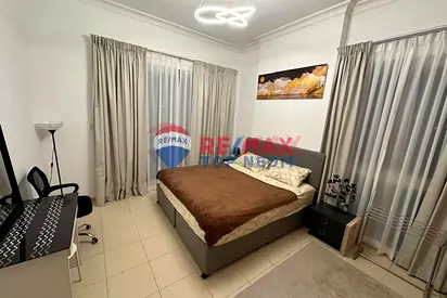 FURNISHED | VACANT | CITY VIEW