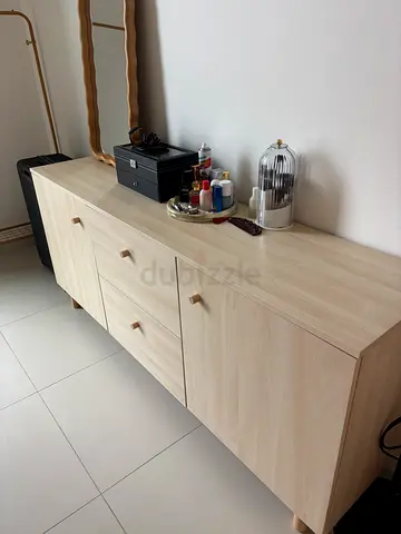 Dresser Organizer / Buffet Table