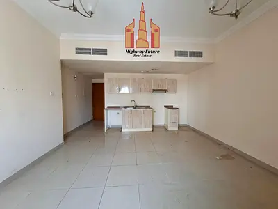 Spacious Studio | 34K Rent | Near Sahara Bridge (Walking Distance) | 4 Cheques | No Commission | Built-in Wardrobes | High Floor