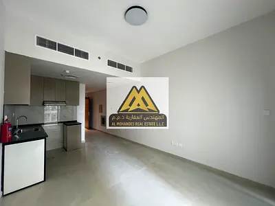 شقة مميزة للإيجار السنوي في أفخم وأحدث أبراج ريزيدنس بمنطقة العامرة بعجمان، بموقع حيوي وإطلالة مفتوحة ومساحات واسعة.