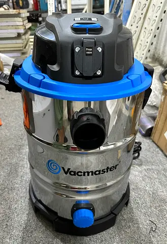 Vacmaster wet/dry vacuum cleaner – stainless steel, 1500W