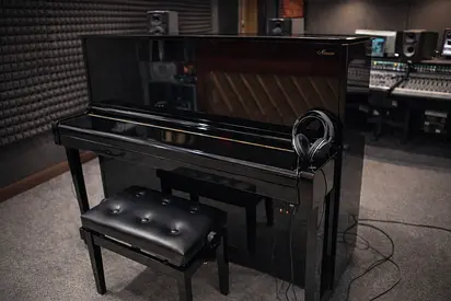 KAWAI HAT20 Upright Piano – Silent Practice