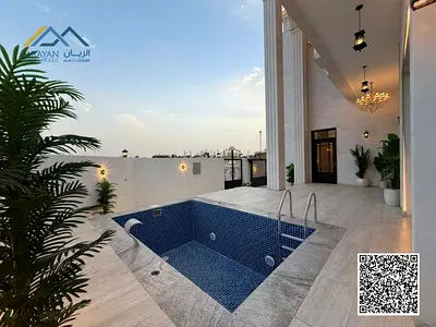 Own your dream home in Villa Corner, a tranquil and well-populated area. This villa, including registration and ownership fees, is located on a main s