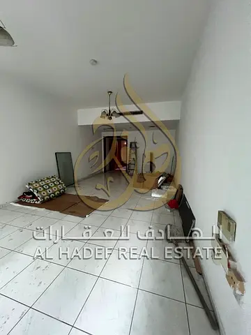 شقة غرفتين وصالة مع بلكونة | المجاز 2 | غرفة ماستر | مخرج سهل لدبي