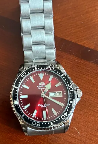 Orient Mako-style Mens Automatic Watch - Red Dial, Steel Bracelet
