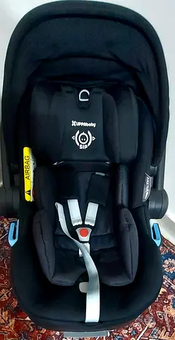Uppababy infant car seat with base