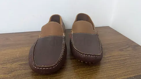 TOD’s DRIVING SHOES Brown leather slip-on loafers,