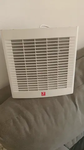 Compact Wall/Window Exhaust Fan - White, Good Working Condition