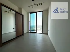 High-Floor Studio | Alexa Smart Homes | Vacant