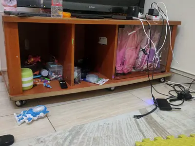 Tv stand