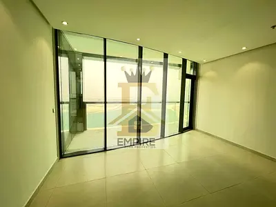 Prime location spacious apartment maintenance pool and gym free parking free close to Dubai