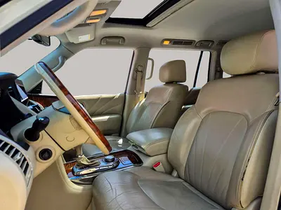 2015 Infiniti QX80 — фото 12