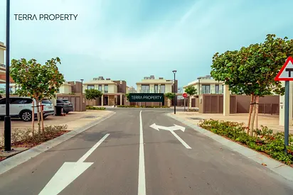 Luxury 2BR+Maid | Garden Living | Falcon Island