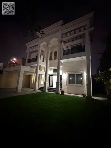 Elegant 5BR Classic Villa | Prime Location in Al Rawdha 3