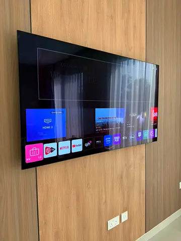 65- inch LG Smart Oled in perfect condition