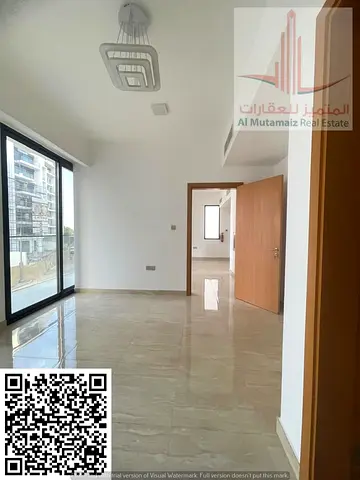One bedroom and living room for rent overlooking the golf club. First occupancy.