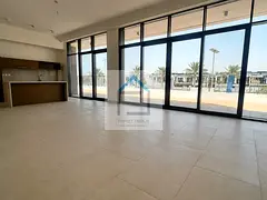 4BR+M Independent Villa Facing Pool and Park