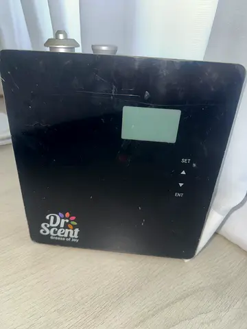 Dr Scent medium size home diffuser - mains operated. With new sealed bottle of oil in Harmony scent.