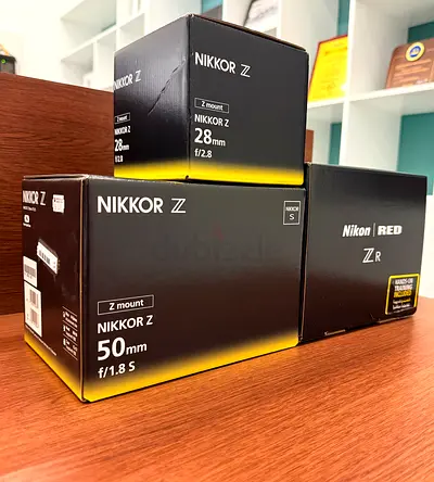 NIKON ZR + 50mm F1.8S + 28mm F2.8 + Accesories