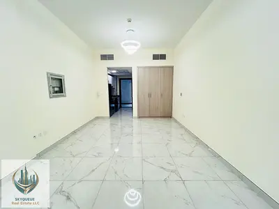 Studio with kitchen appliances | Balcony | City View