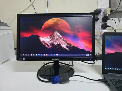 Samsung 19.5-inch Monitor with HDMI Adapter - Good Working Condition