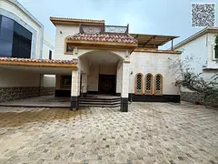 Luxury villa for rent five master bedrooms spacious majlis family living hall equipped kitchen maid