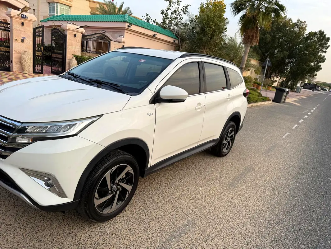 Toyota Rush 2021 — photo 1 of 20