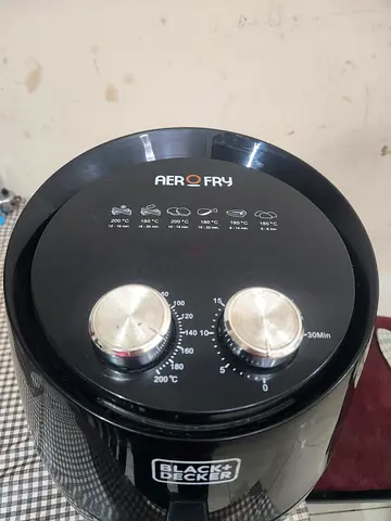 BLACK and DECKER Airfryer for urgent sale