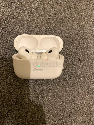 Selling hexel for only 100 aed used only for 1 and a half week clean and cool