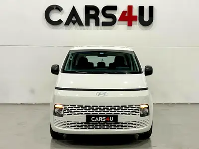 2025 GCC Hyundai Staria/ 9 seater, official dealer warranty