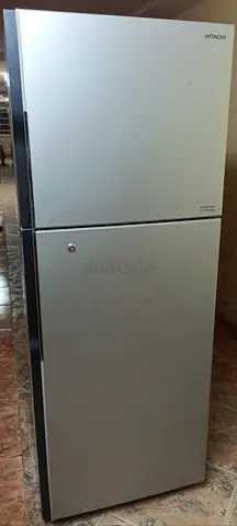 Selling Hitachi 440 litres Refrigerator with Dual Fan Cooling Inverter Technology