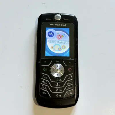 Motorola L6
