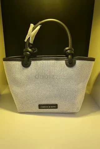 Charles  Keith Sabine canvas knotted-Handle Tote bag