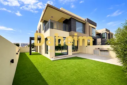 Vacant Soon | Upgraded | Corner Plot