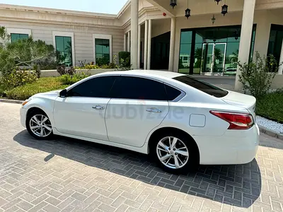 Lady Driven Nissan Altima 3,5 SL