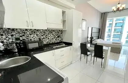 Vacant! Full Golf Course View! Perfect Quality