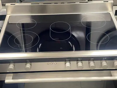 Siemens Electric cooker super clean condition good working 90/60cm delivery with warranty installati
