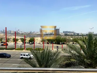 Large Layout Terrace Apartment Well Maintained