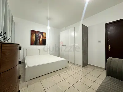 Room for rent just 1 minute away from the Al rigga metro station