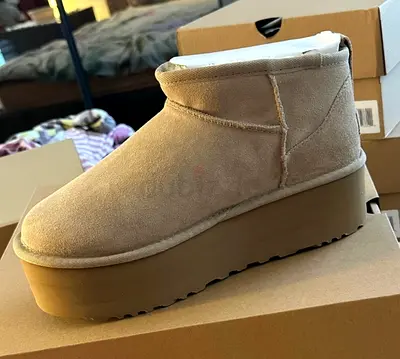 Shoes Uggs shoes brand new size 38