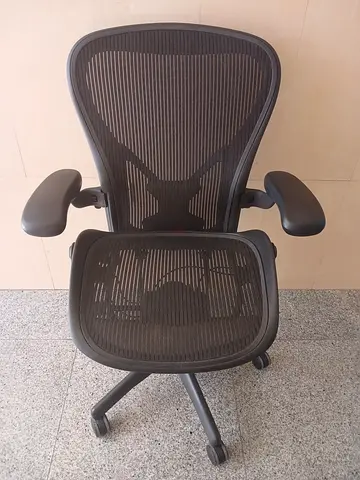 Selling For Herman Miller Aeron Chair Size B And C Fully Loaded Posture Fit
