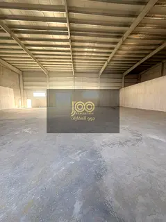 Electricity 300/ A distinctive complex with a large area within a vibrant industrial zone