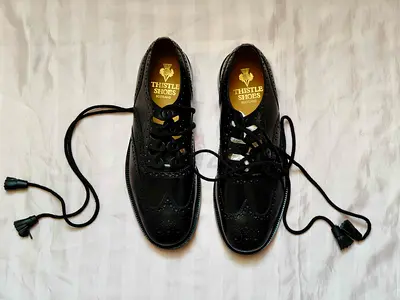 Man higher quality leather shoes Thistle brand from Scotland completely new UK size 9.