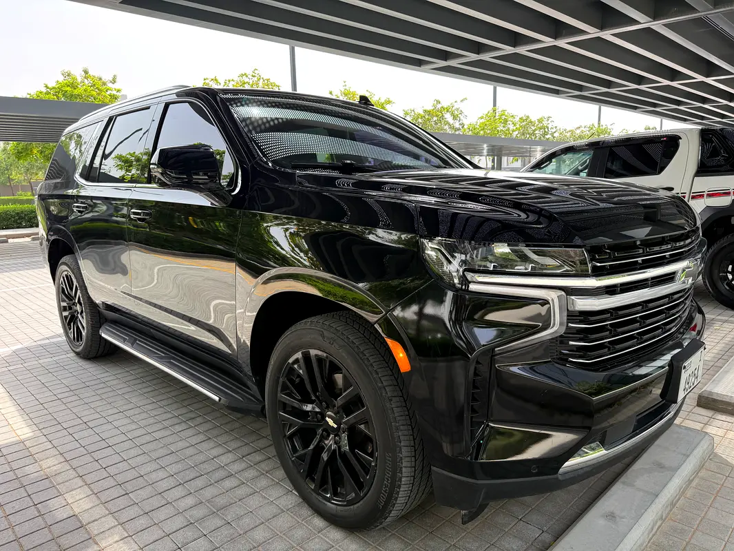 Chevrolet Tahoe 2021 — photo 1 of 20