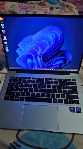 Silver laptop - light use, good condition