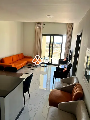 Pool View | 1 Bed + 2 Bath | Modern Layout